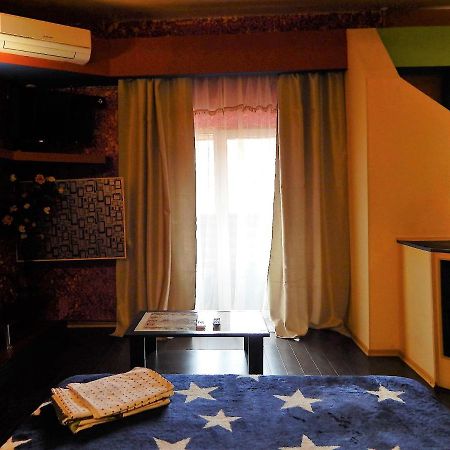 One-Bedroom Apartment On Gagarina ハルキウ エクステリア 写真