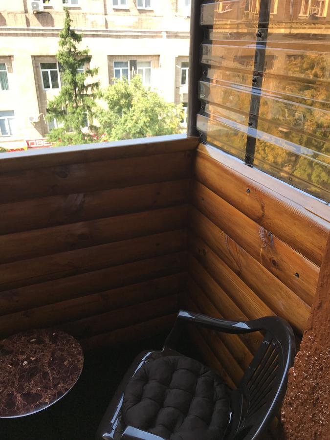 One-Bedroom Apartment On Gagarina ハルキウ エクステリア 写真