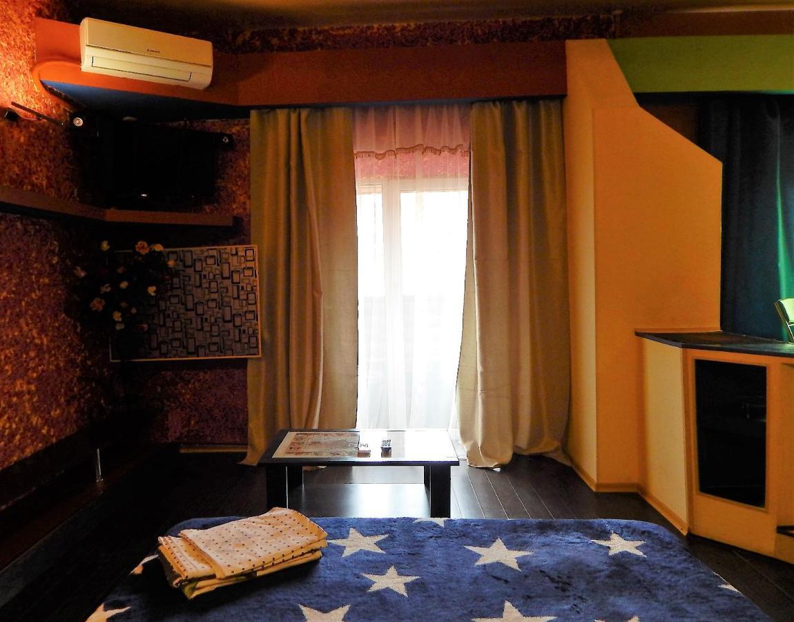 One-Bedroom Apartment On Gagarina ハルキウ エクステリア 写真